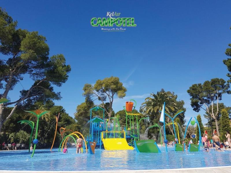 Mobile Homes By Kelair At Playa Montroig Camping Resort Таррагона Екстер'єр фото